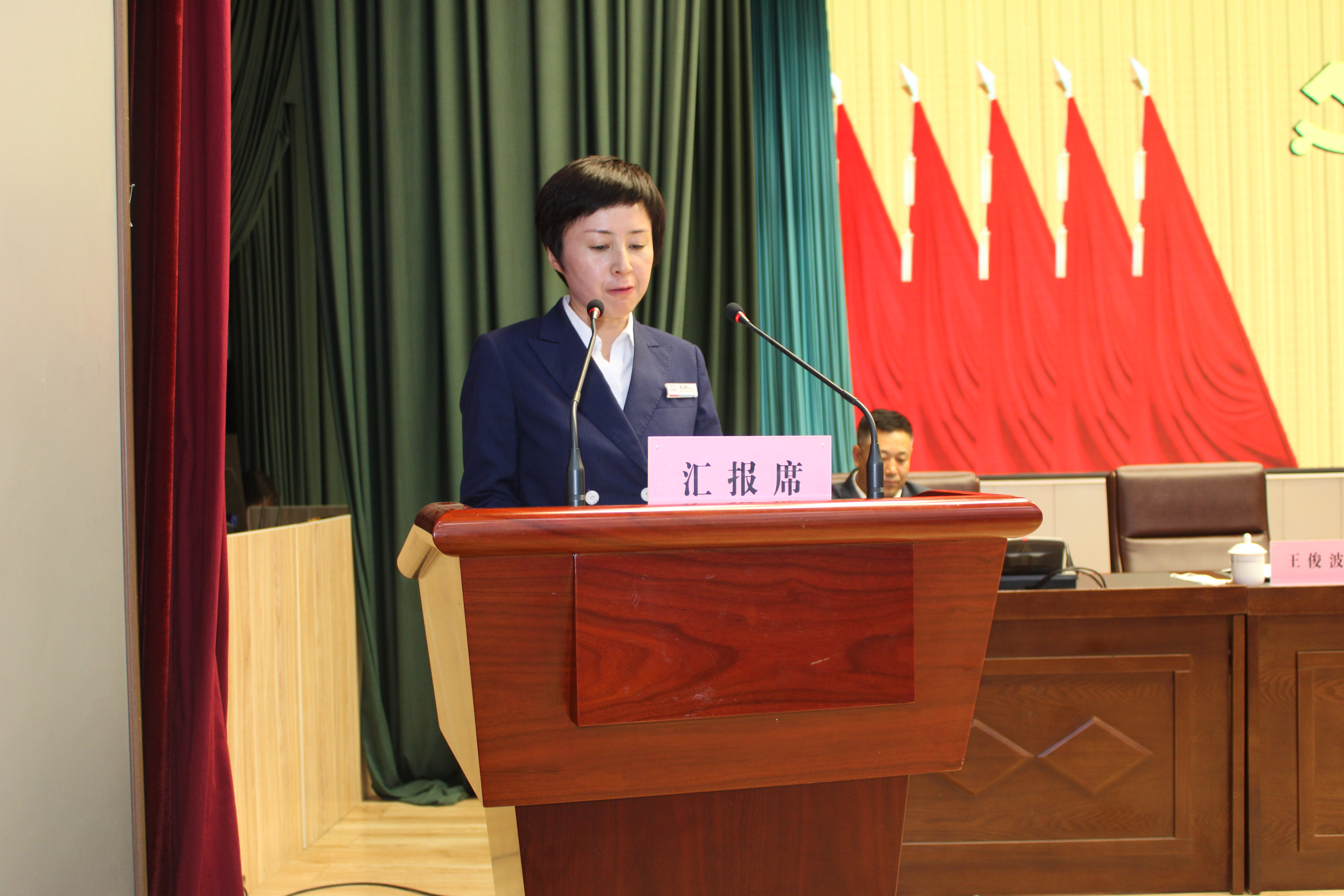 華強商廈榮獲湯原縣守法誠信企業(yè)(圖2)